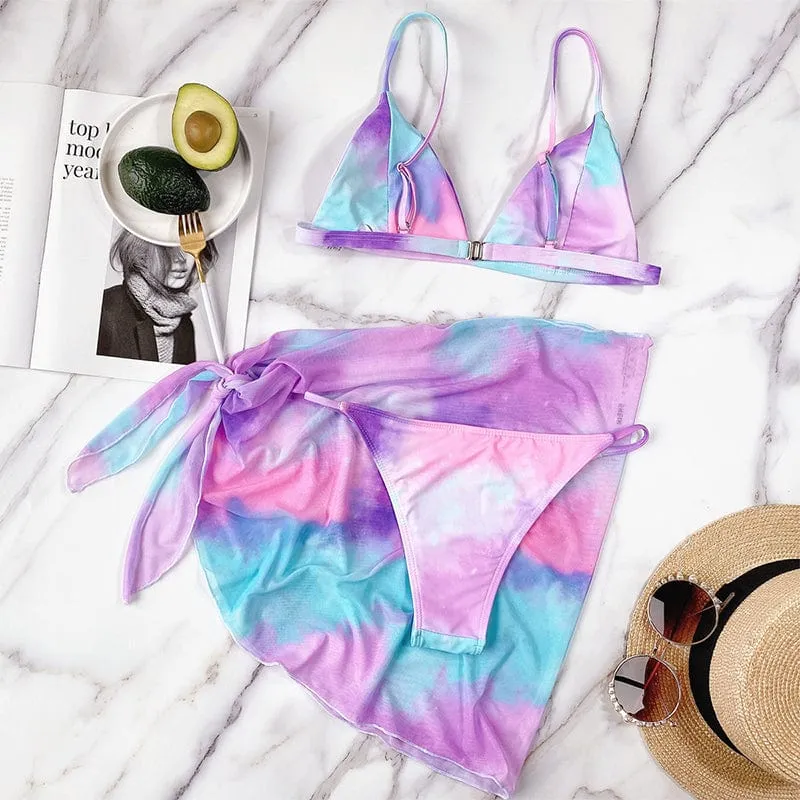 Biquini de efecto tie dye con pareo
