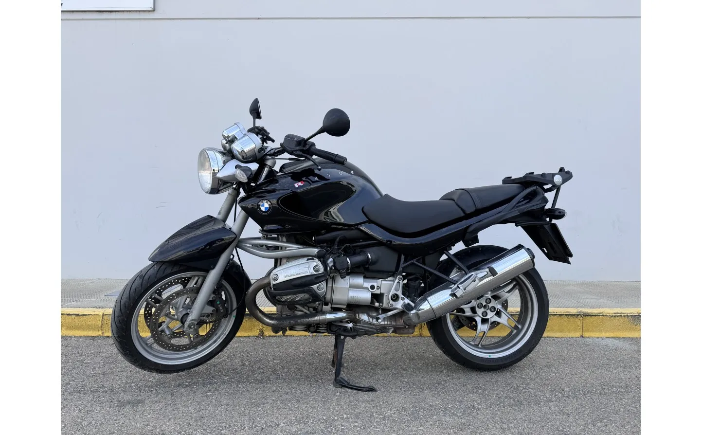 BMW R 850R Negra