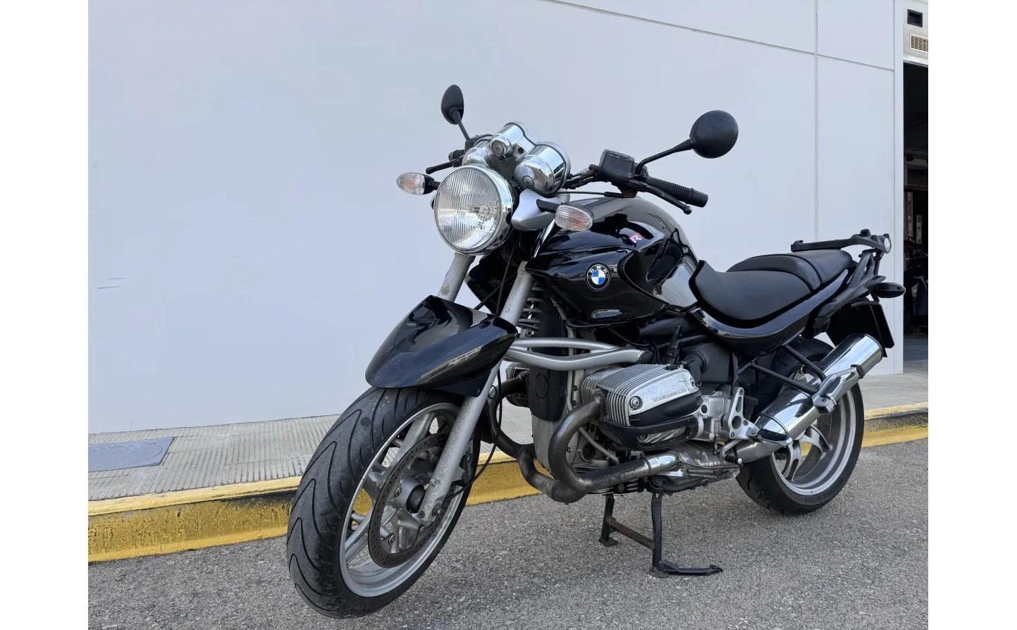 BMW R 850R Negra