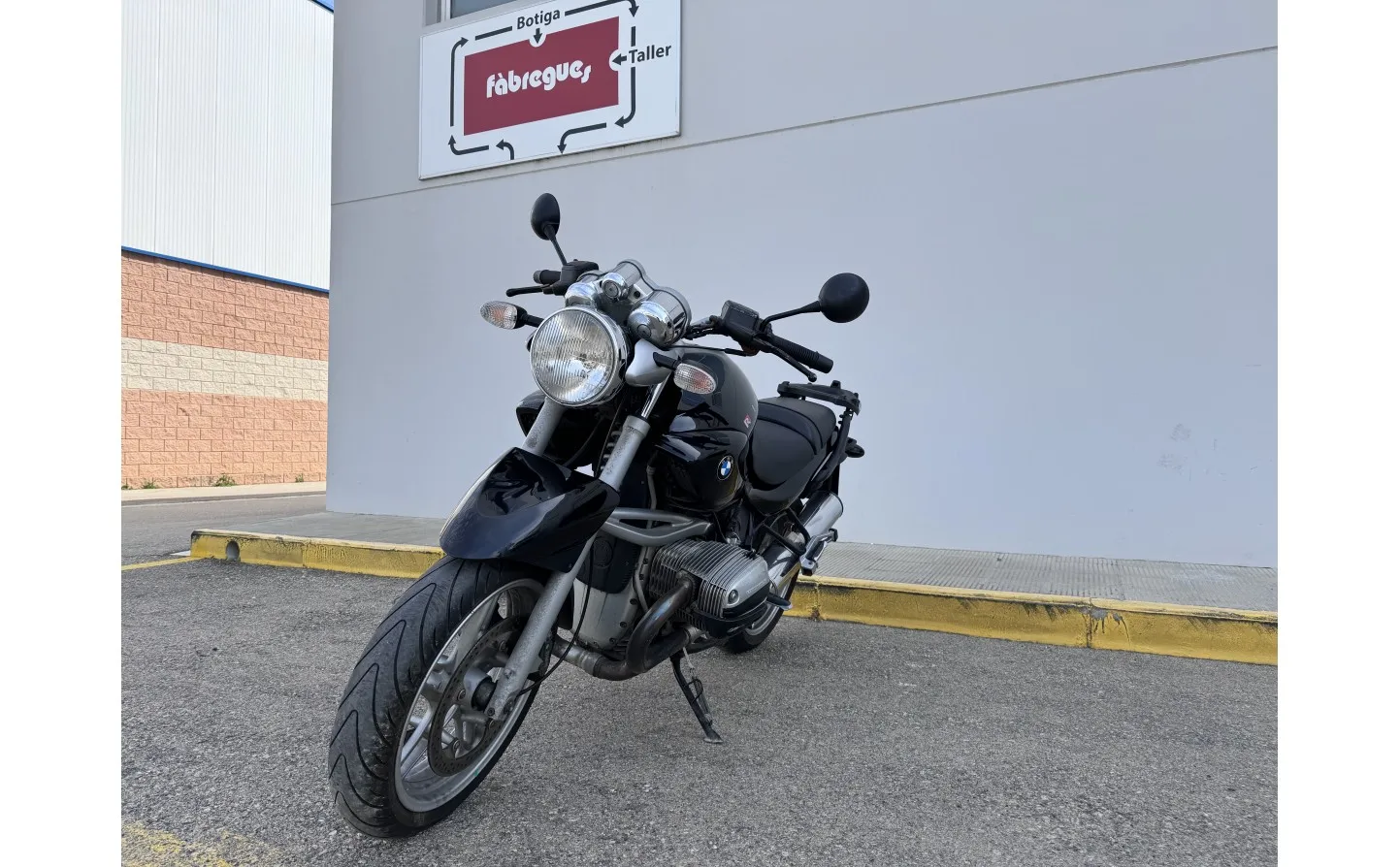 BMW R 850R Negra