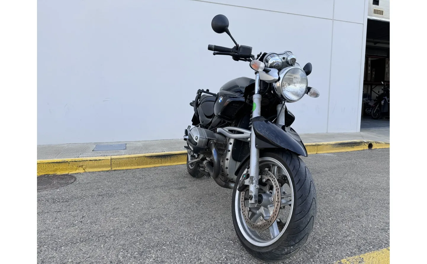 BMW R 850R Negra