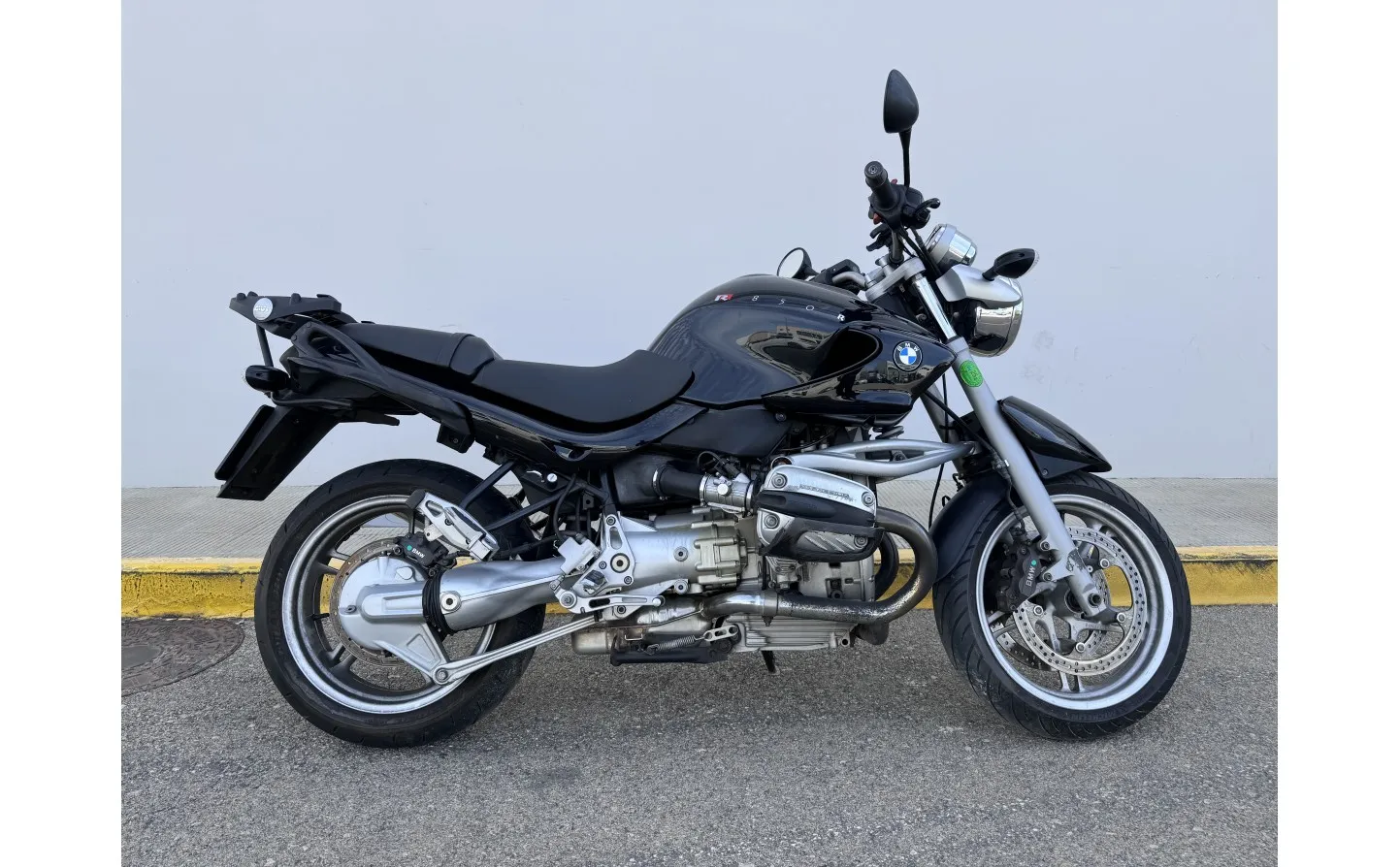 BMW R 850R Negra