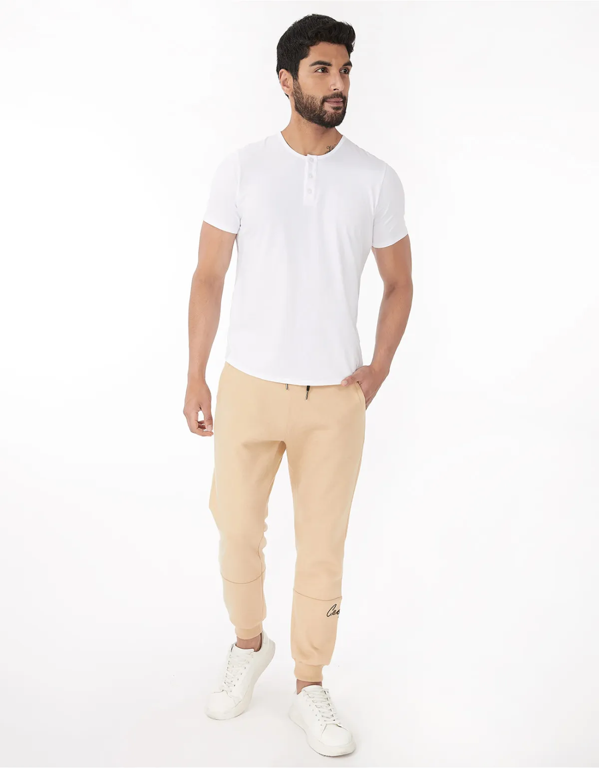 Buzo regular fit amarillo
