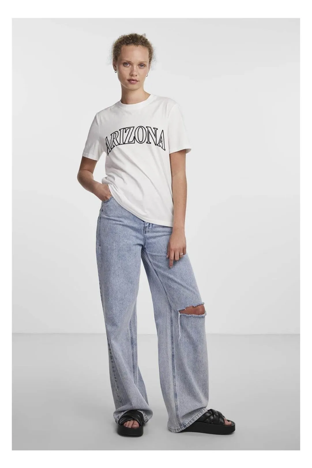CAMISETA MUJER LETRAS PCFREYA BLANCO