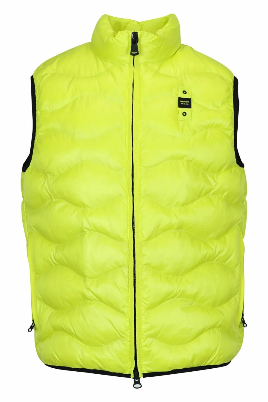 Chaleco amarillo con lineas onduladas y parche