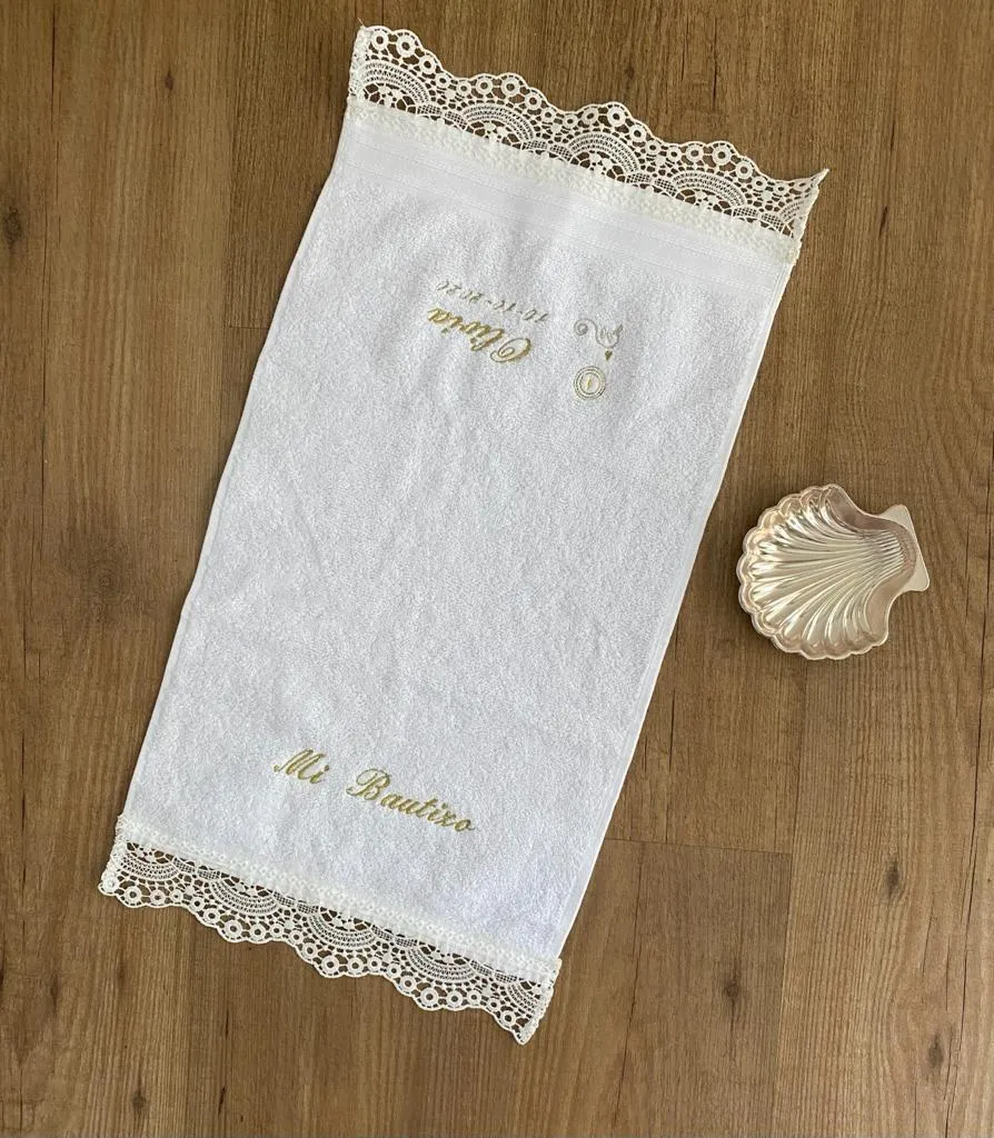 Christening towel in white terry with lace. Custom