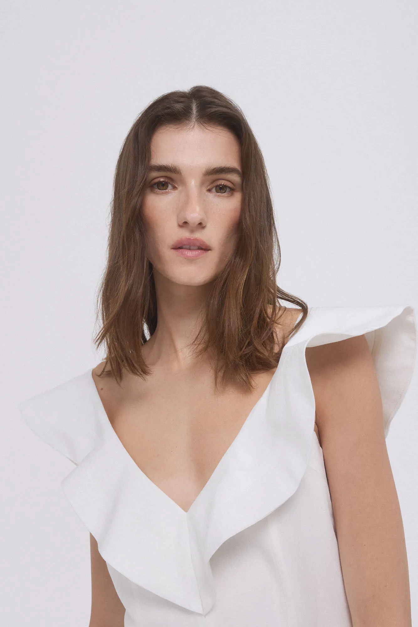 Flounced viscose and linen dress