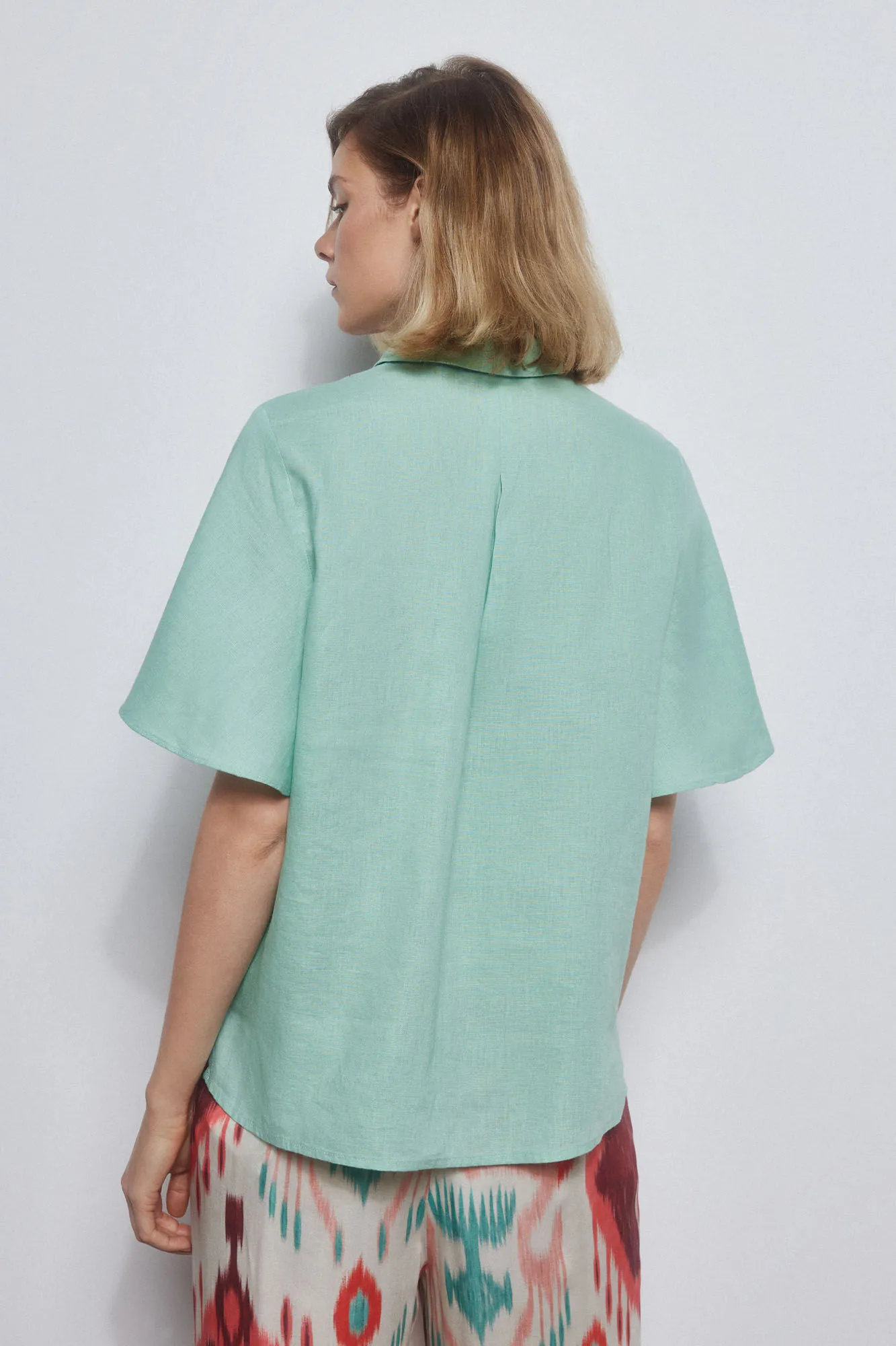 Fluid linen shirt