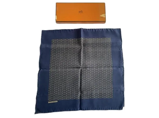Hermès Pañuelos de hombre Dorado Azul marino 