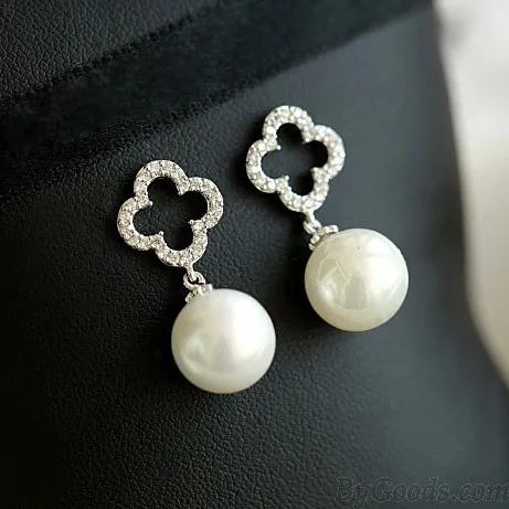 Hollow Diamond Clover Flower Pearl Pendant Sweet Lady Earrings