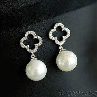 Hollow Diamond Clover Flower Pearl Pendant Sweet Lady Earrings