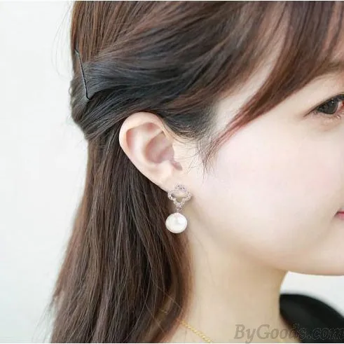 Hollow Diamond Clover Flower Pearl Pendant Sweet Lady Earrings