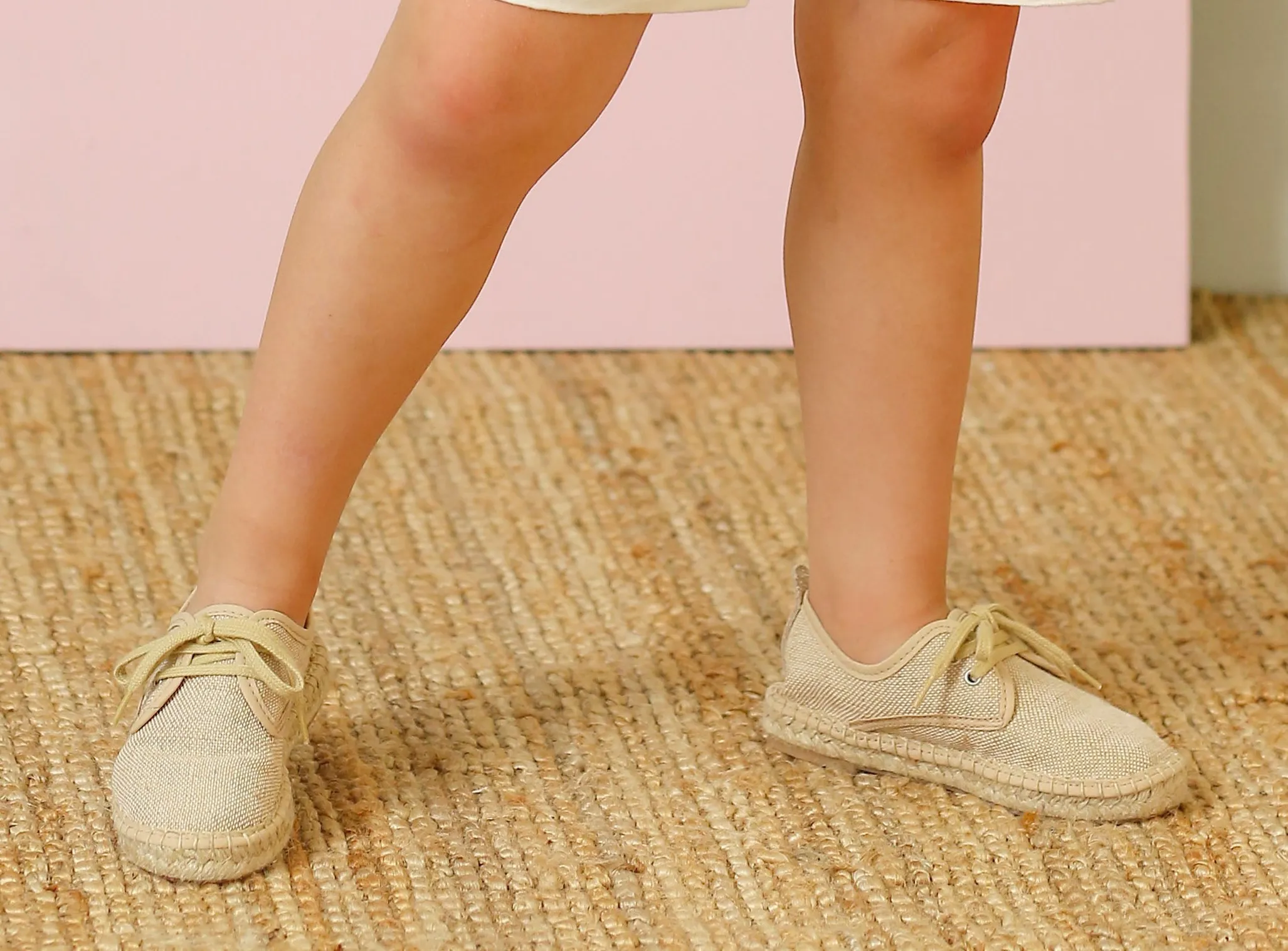 LINEN LINEN LACEUP ESPADRILLE FOR CHILDREN.