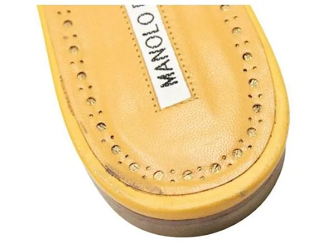MANOLO BLAHNIK MOSTAZA NOTAMU PLISSã©CHANCLAS DE SATéN Y PIEL AMARILLO 