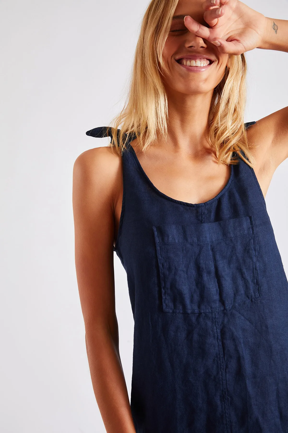 Medway Hawston short navy blue linen dress