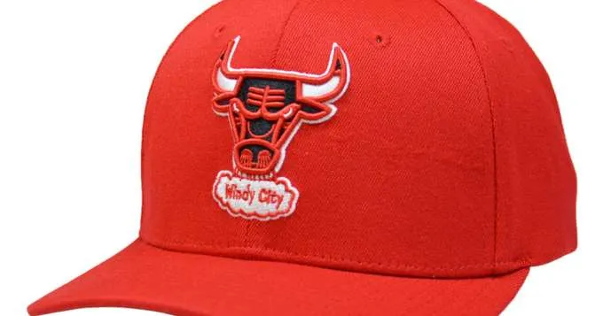 MITCHELL & NESS NBA CHICAGO BULLS CAP  HHSS3260CBUYYPPPRED1