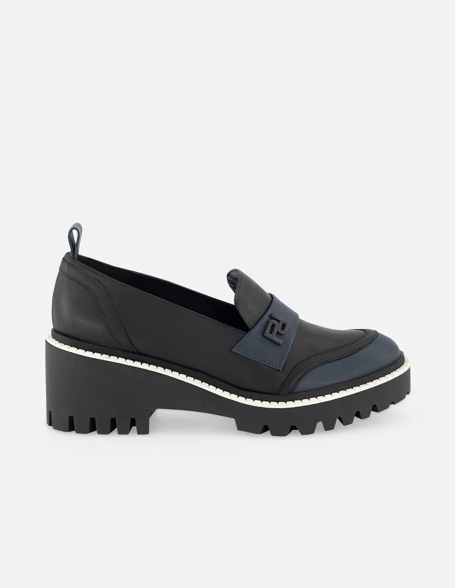 Mocasín de piel color azul para mujer con detalle Pd