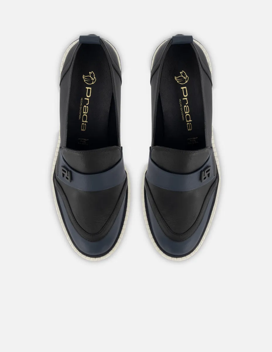 Mocasín de piel color azul para mujer con detalle Pd