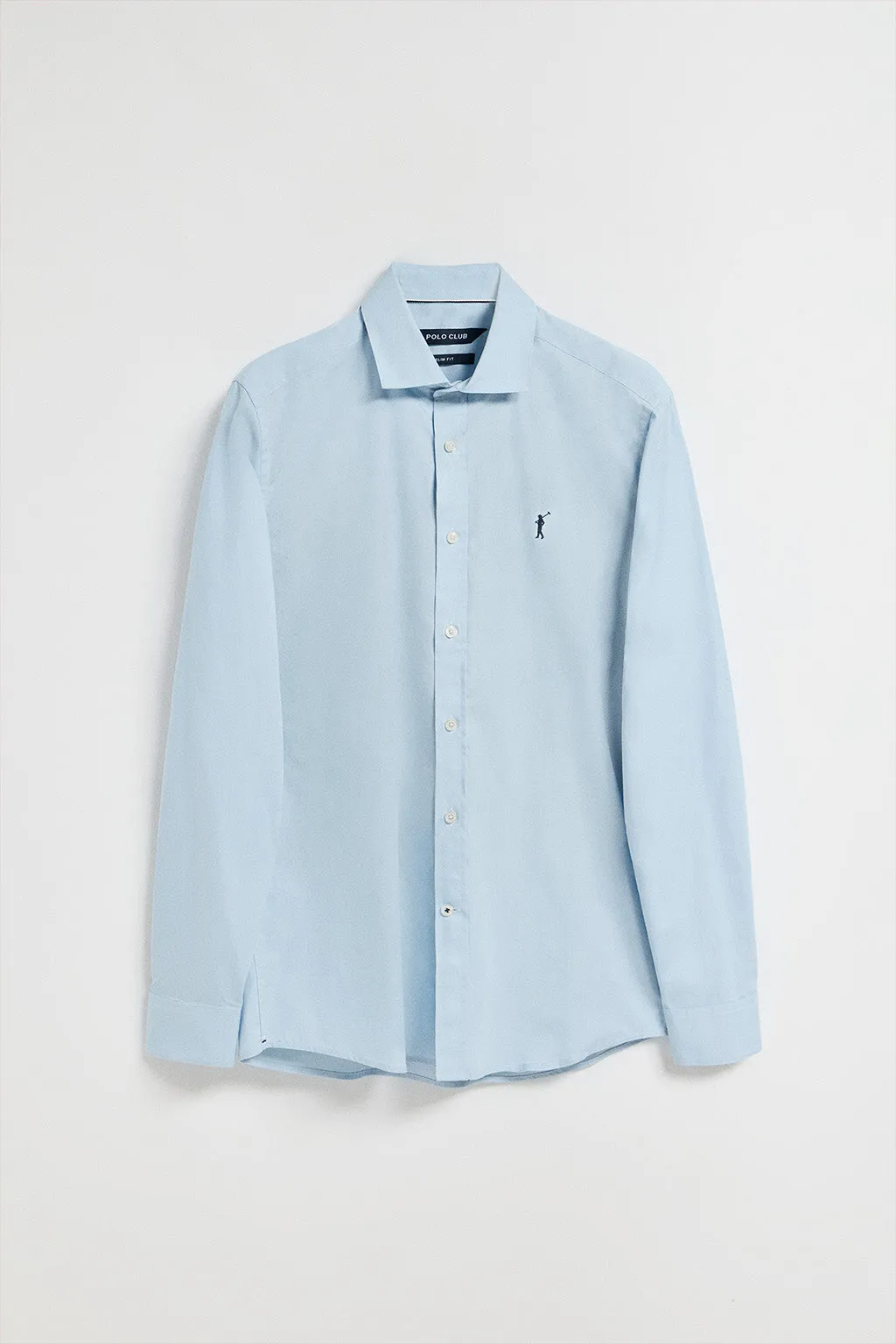 Pack de tres camisas slim en azul marino, blanca y azul celeste con logo Rigby Go