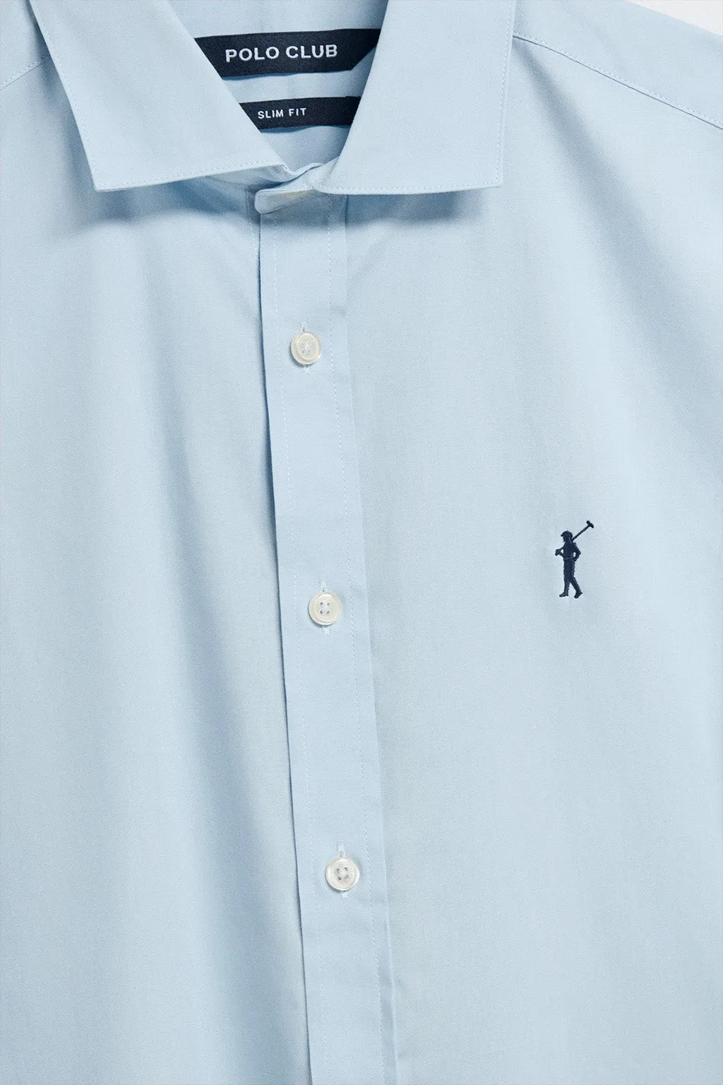 Pack de tres camisas slim en azul marino, blanca y azul celeste con logo Rigby Go