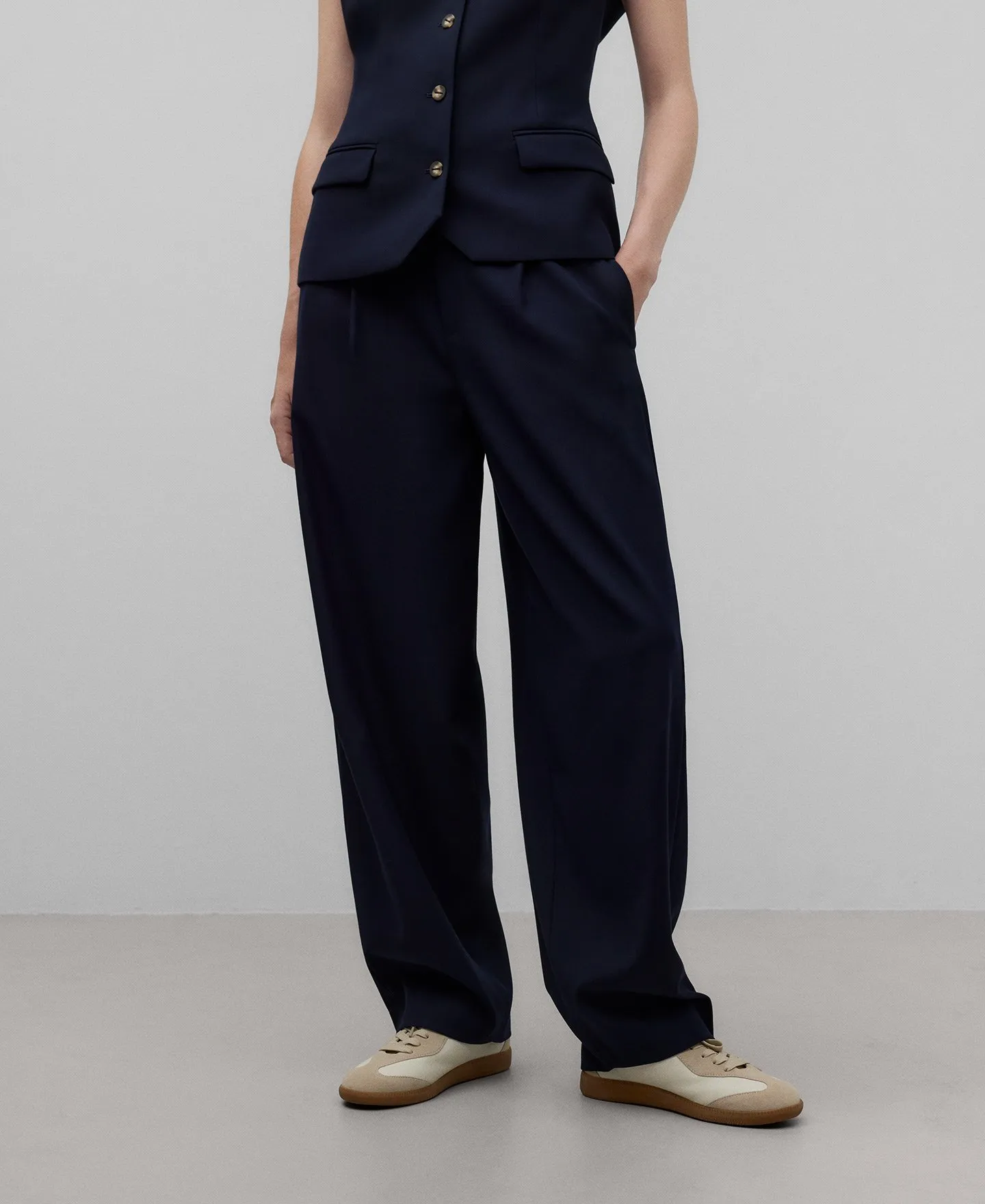 Pantalón azul marino mujer