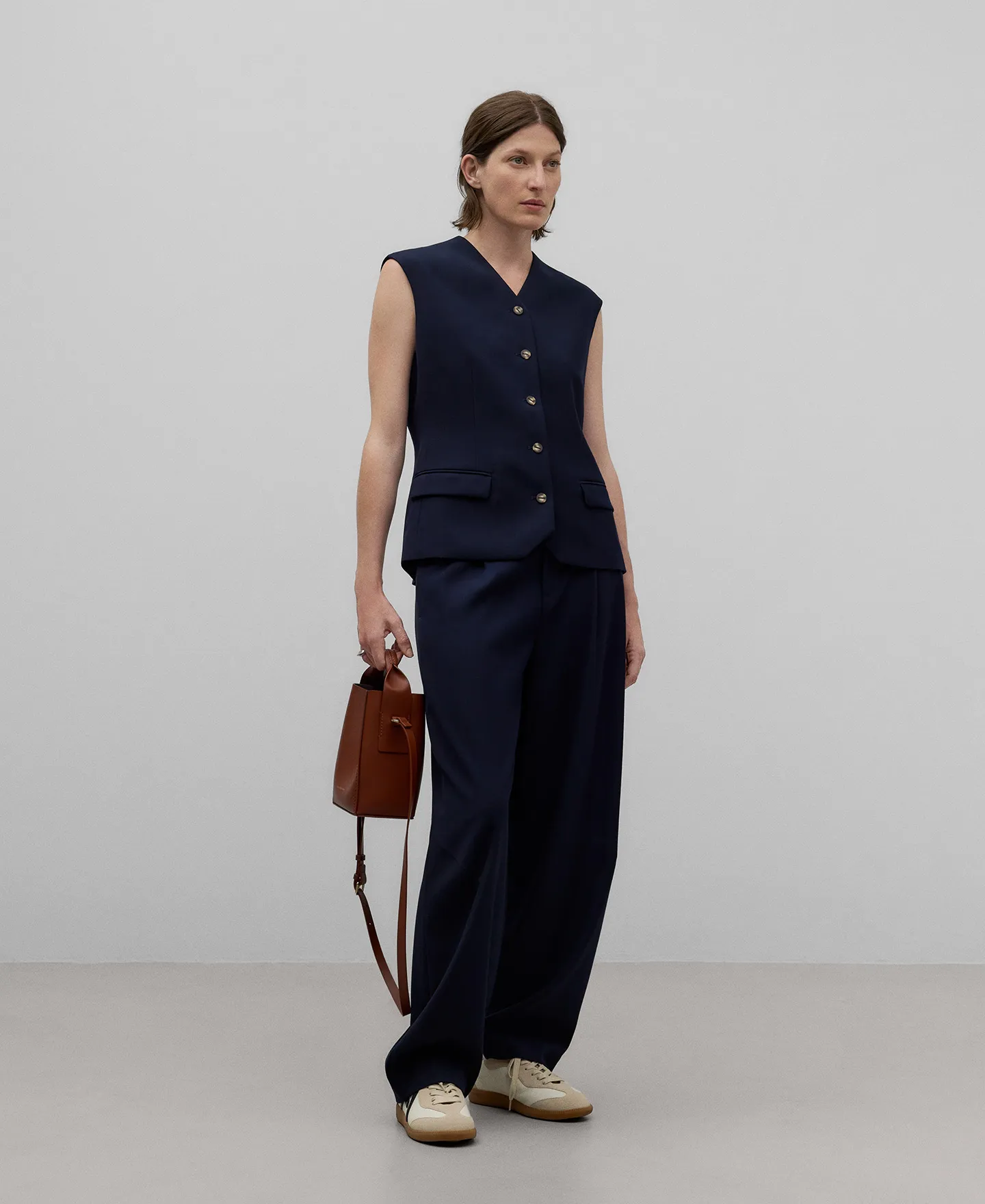 Pantalón azul marino mujer