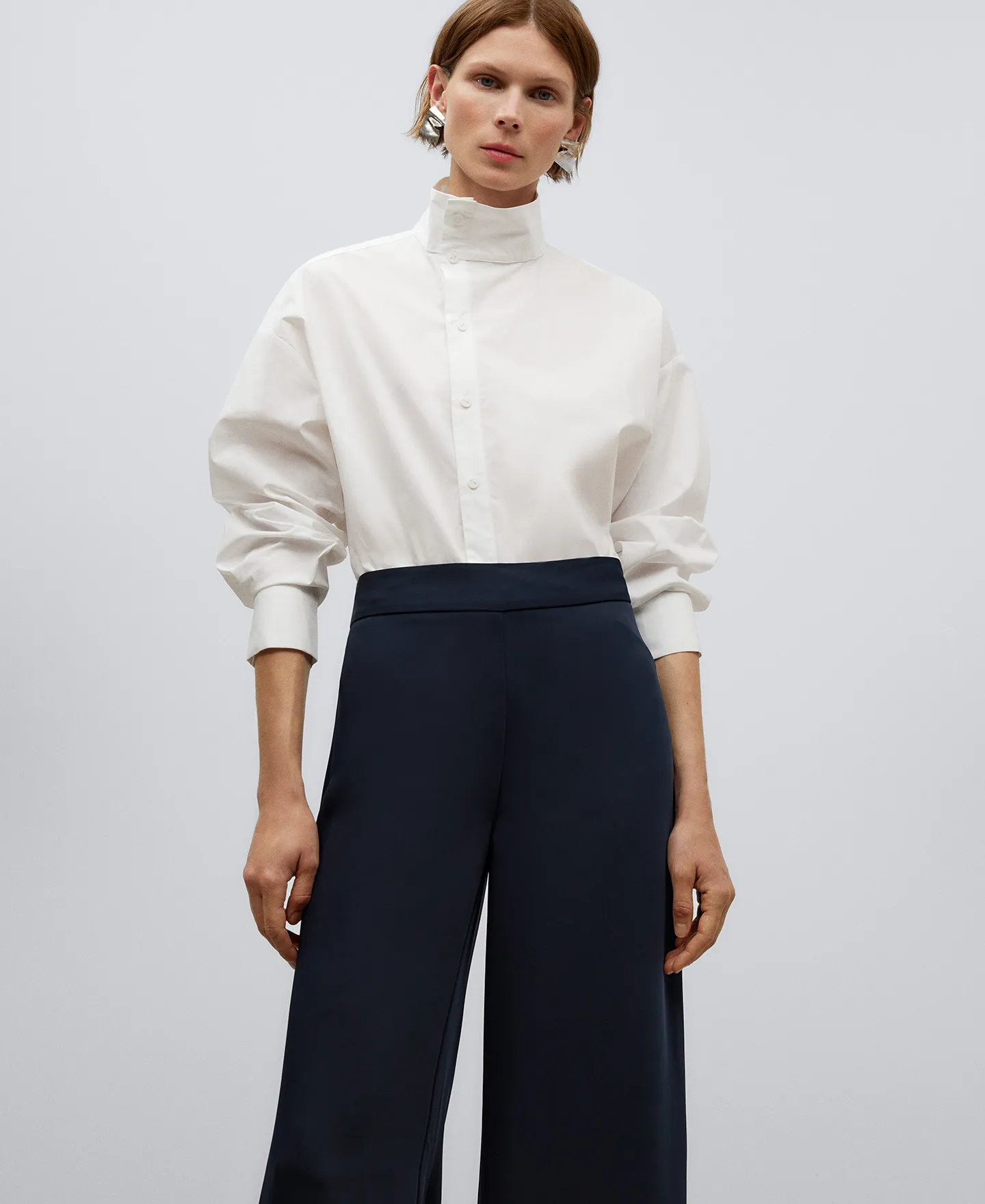 Pantalón pierna ancha azul marino mujer
