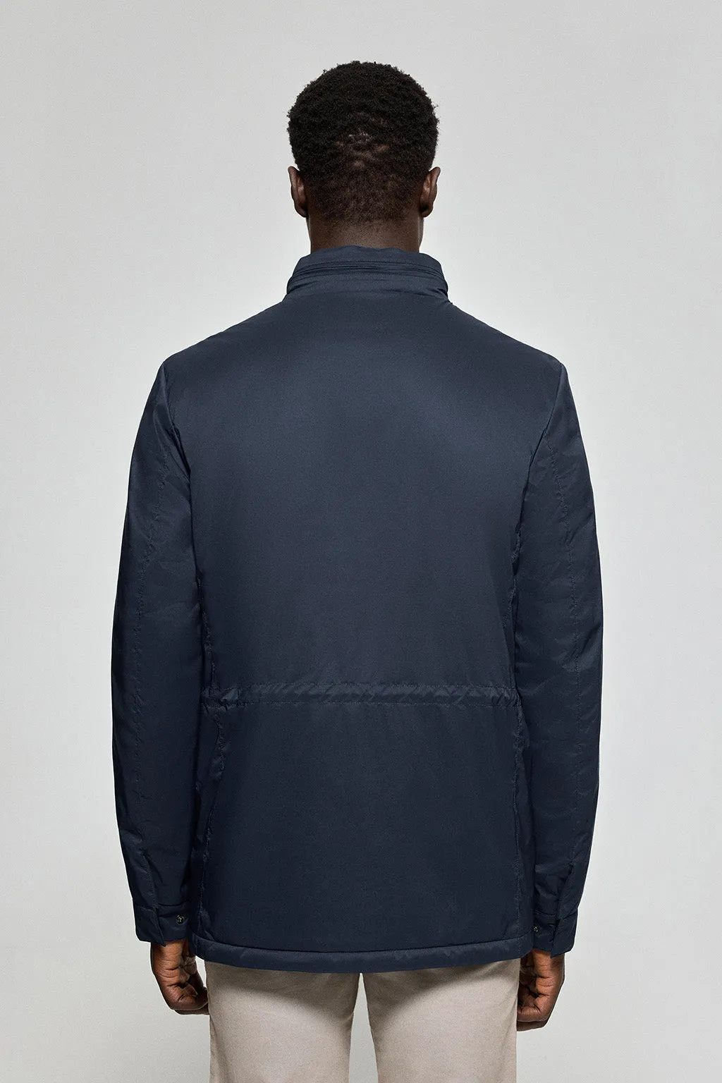 Parka ligera Chelsea color azul marino con parche logotipado