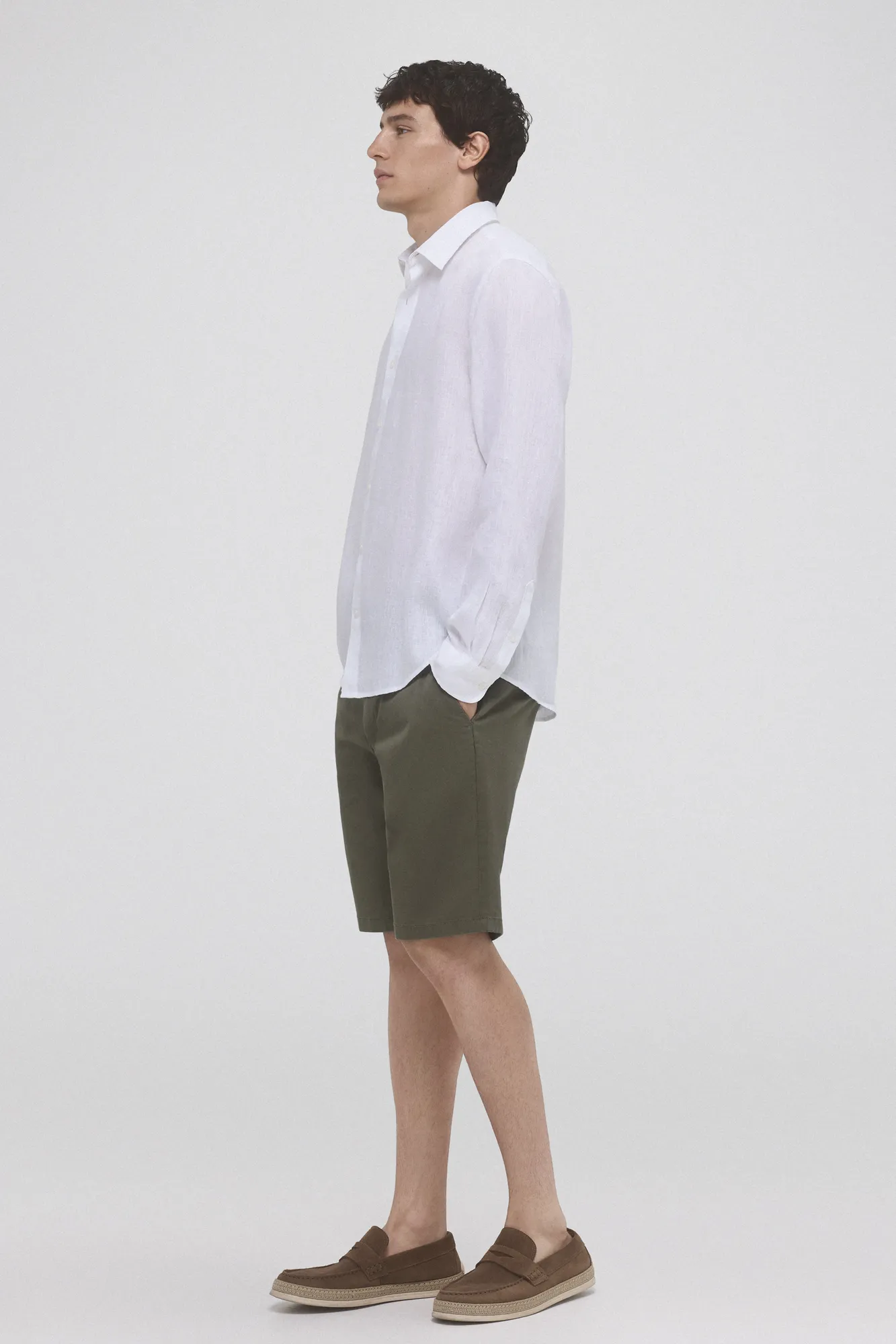 Plain linen shirt