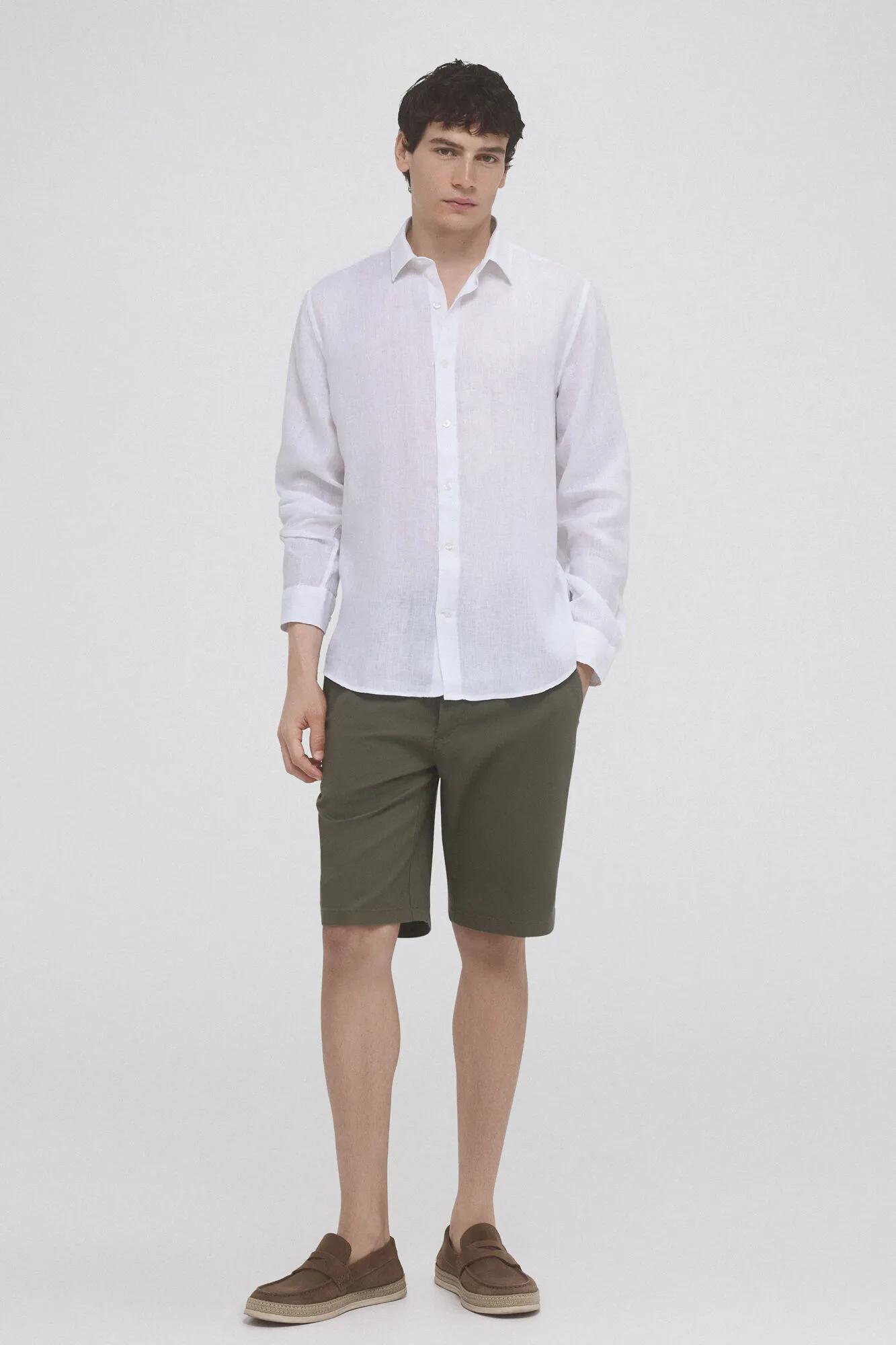 Plain linen shirt