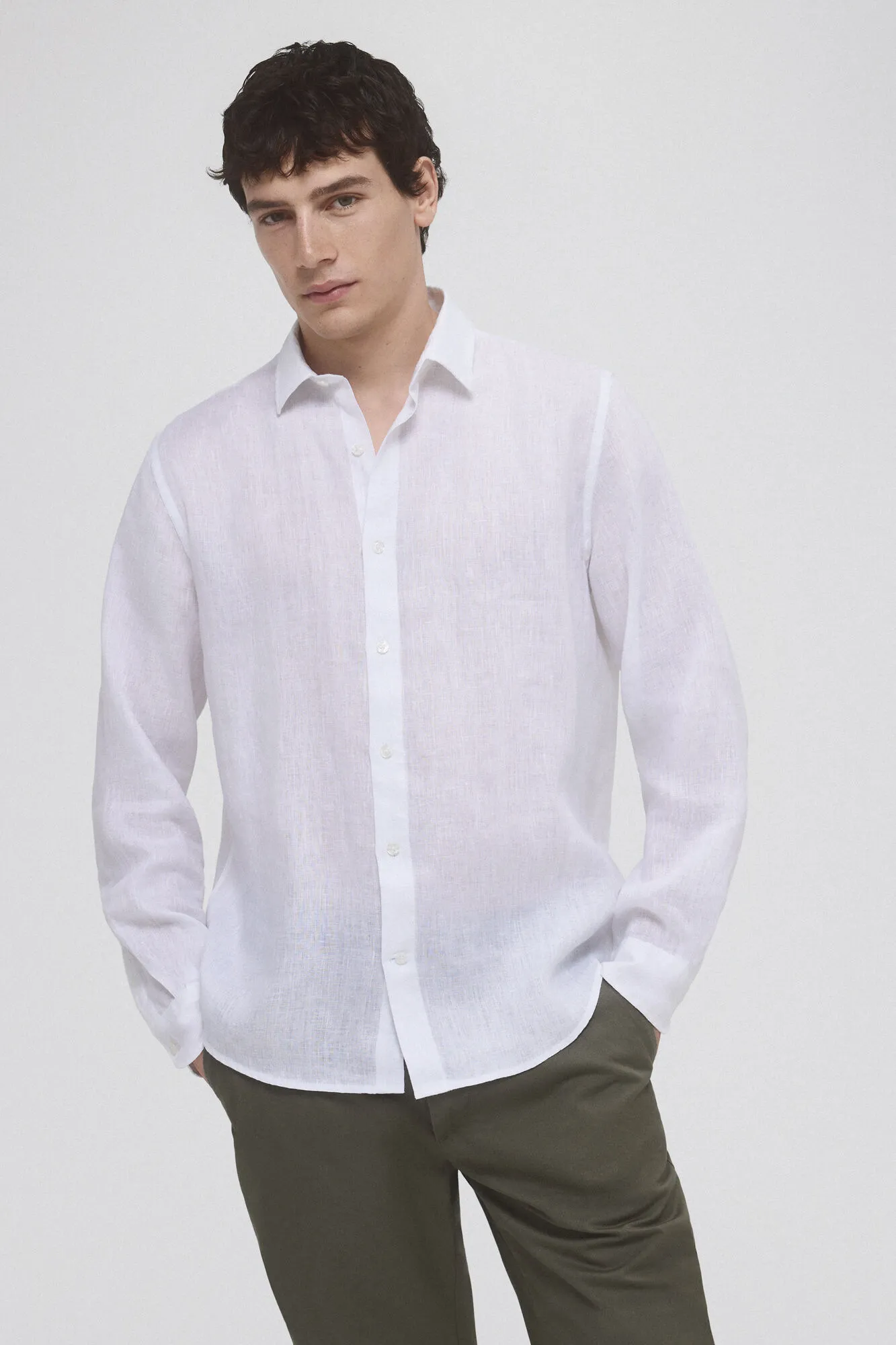 Plain linen shirt