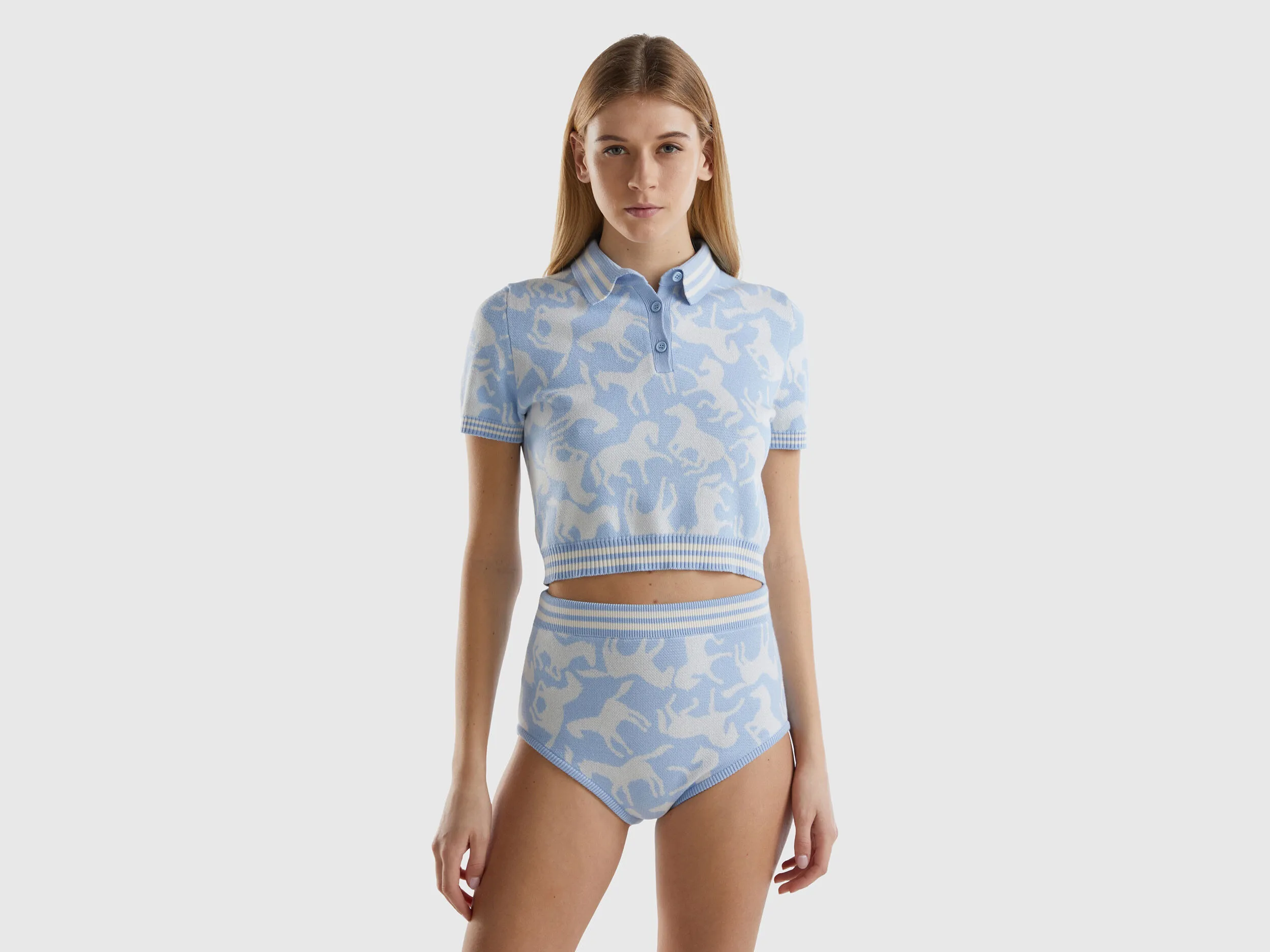 Polo cropped con caballos