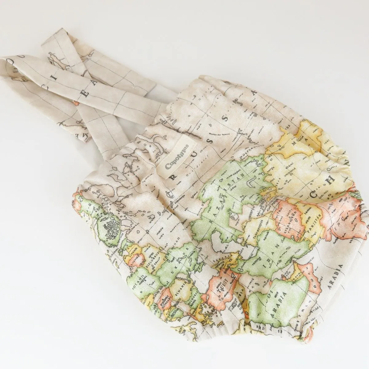 Ranita – Pelele mapa mundi beige