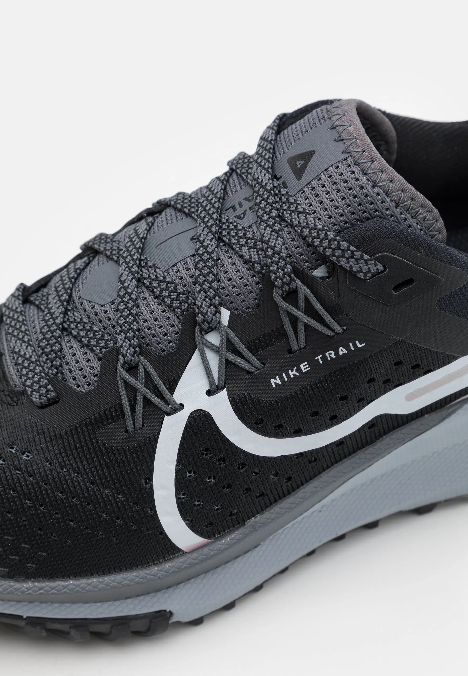 REACT PEGASUS TRAIL 4  ZAPATILLAS DE TRAIL RUNNING