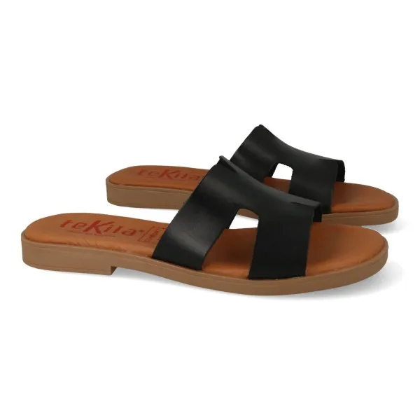 SANDALIAS NEGRAS PLANAS MUJER PIEL MOD. NOMI NE