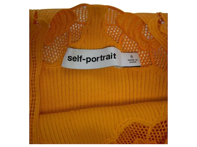 Self portrait VESTIDO A MEDIDA DE PUNTO CON INSERCIÓN DE ENCAJE DE AUTORETRATO EN VISCOSA AMARILLA Amarillo 