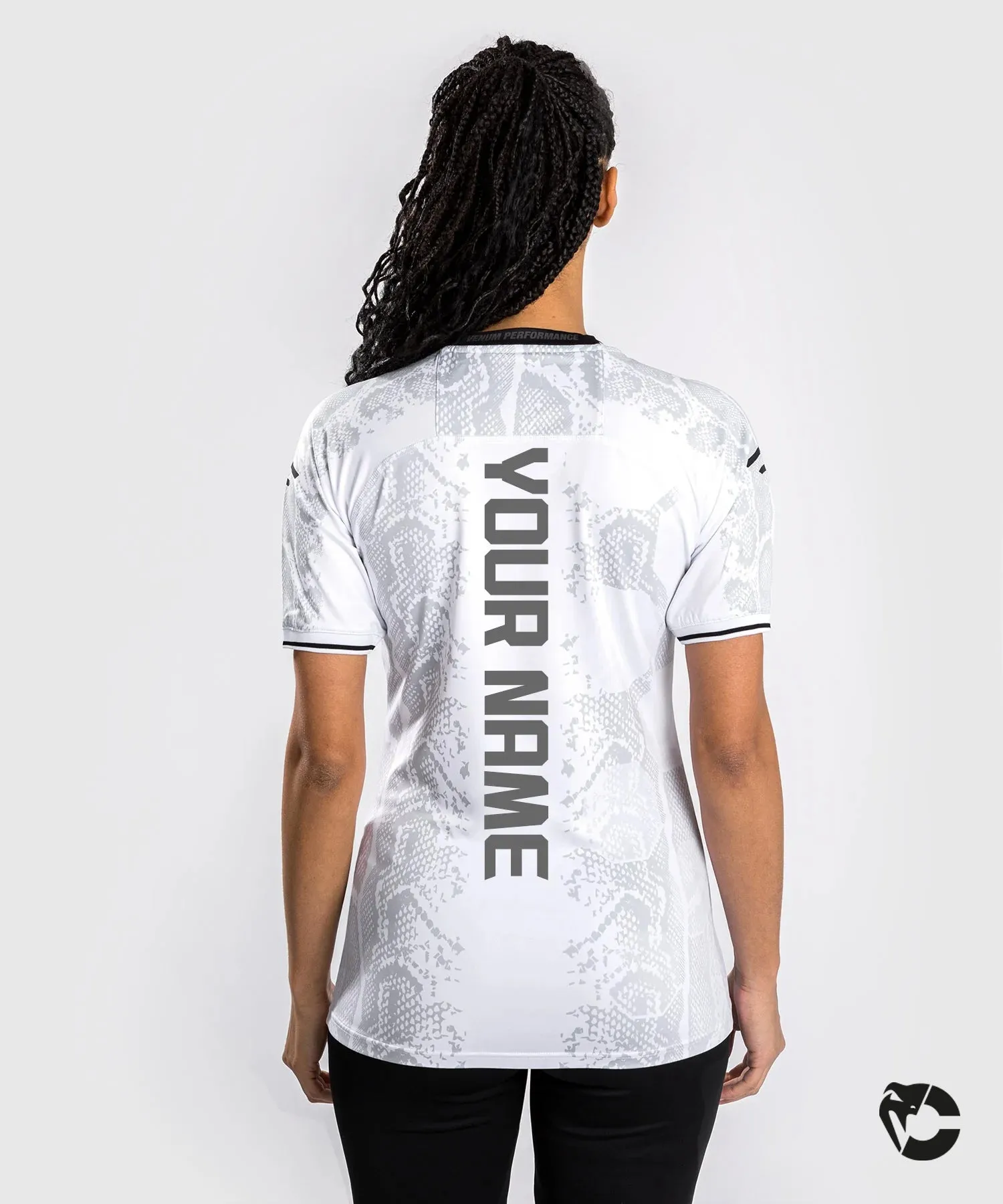 UFC ADRENALINE BY VENUM AUTHENTIC FIGHT NIGHT CAMISETA DRY TECH PERSONALIZADO PARA MUJER  BLANCO
