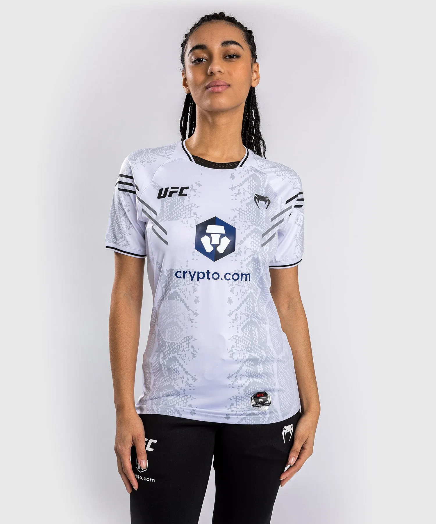 UFC ADRENALINE BY VENUM AUTHENTIC FIGHT NIGHT CAMISETA DRY TECH PERSONALIZADO PARA MUJER  BLANCO